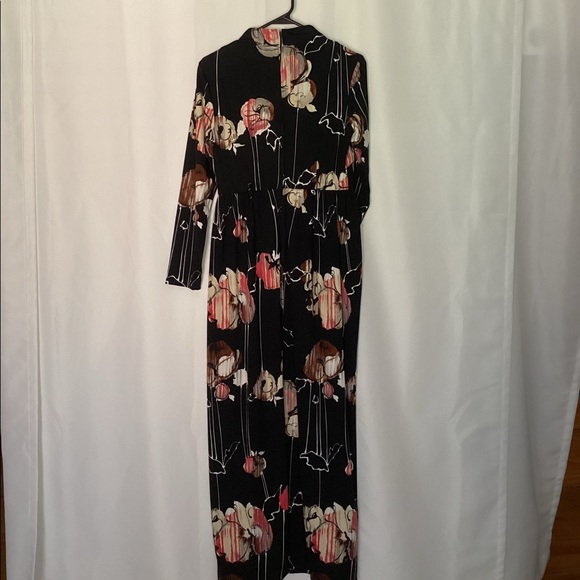 Vintage black and cream floral dress - Picture 3 of 9